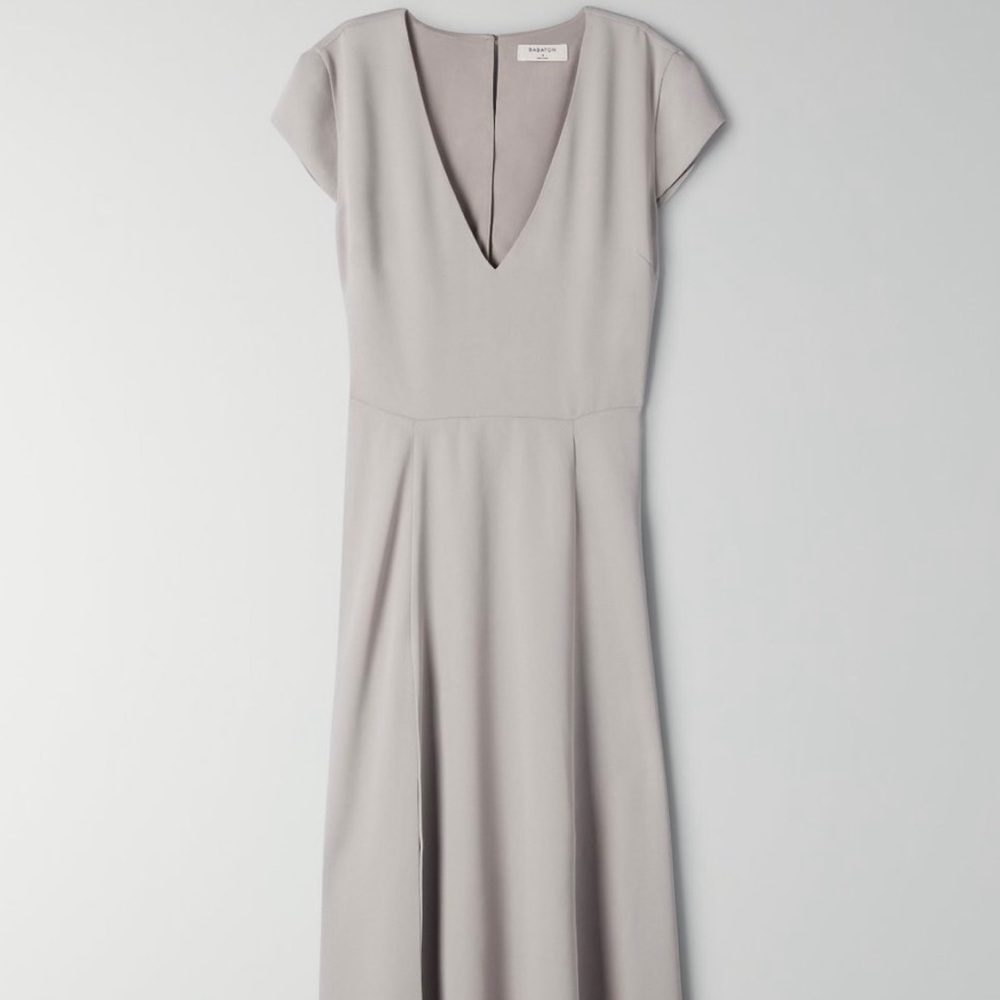 Aritzia Babaton Hamptons V-Neck Dress